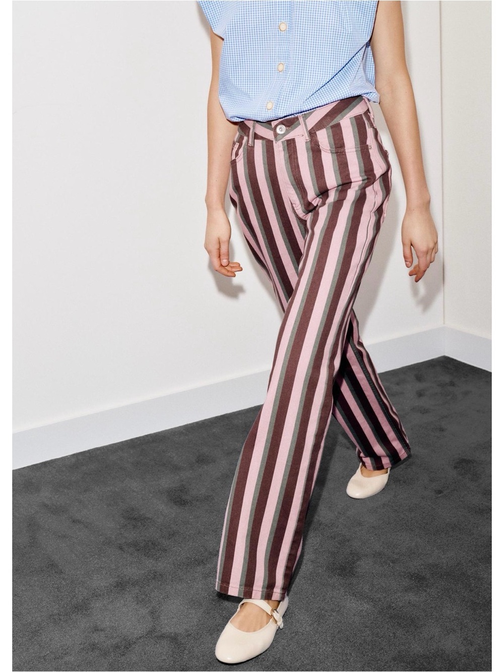Zara Mid-rise Striped Straight Jeans